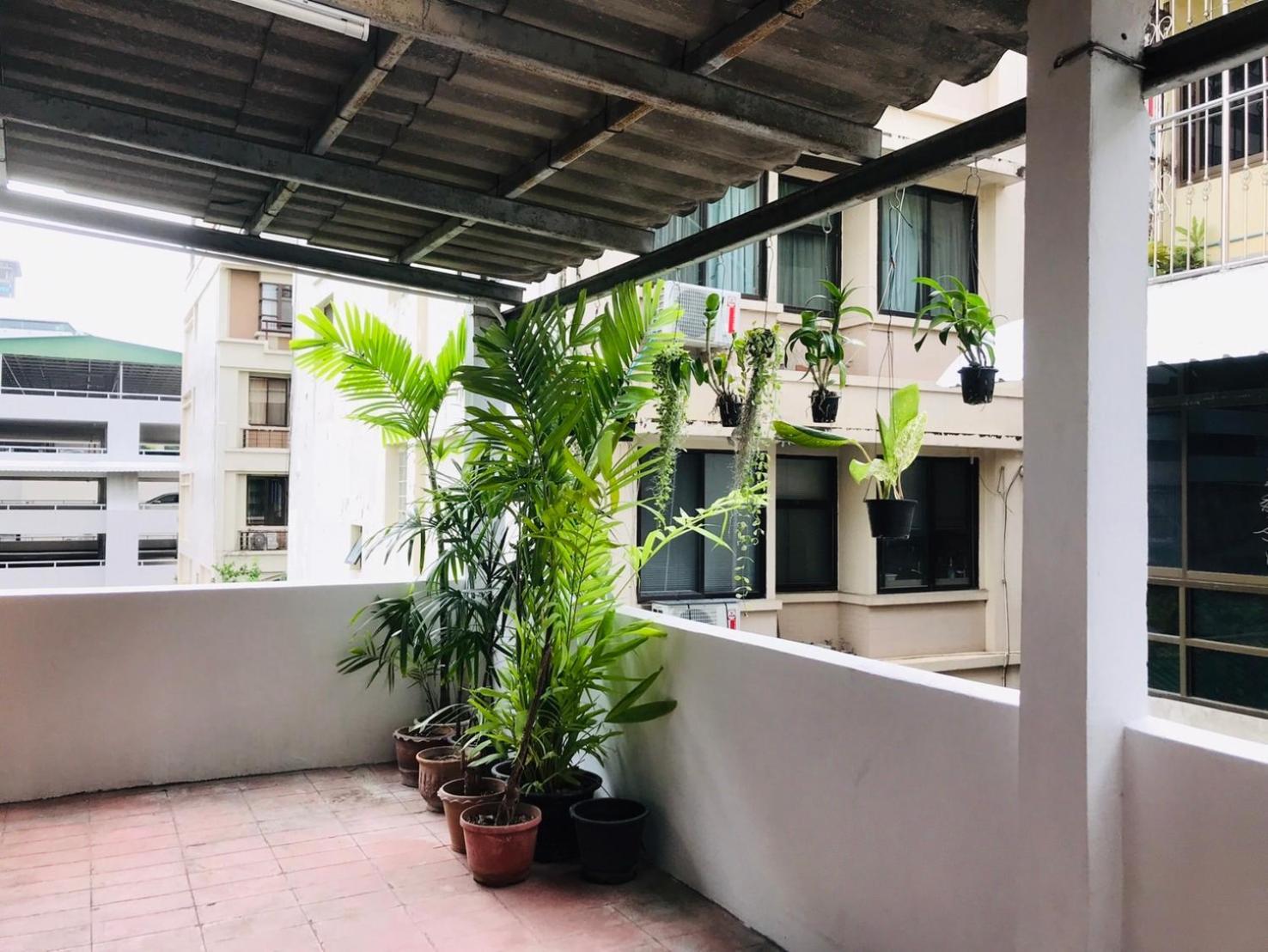 Silom Guesthouse Bangkok Extérieur photo
